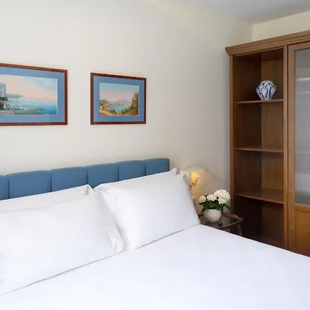 Gæstehus Palazzo Gargiulo Luxury & 4*