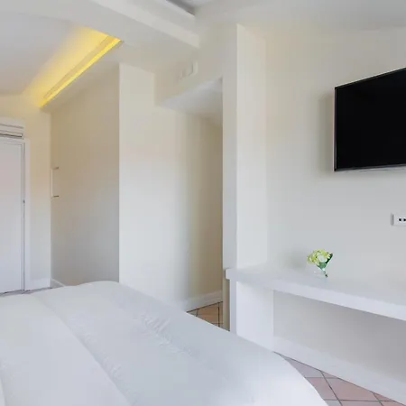 Palazzo Gargiulo Luxury & Guest house 2*