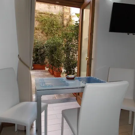 Palazzo Gargiulo Luxury & Guest house 2*